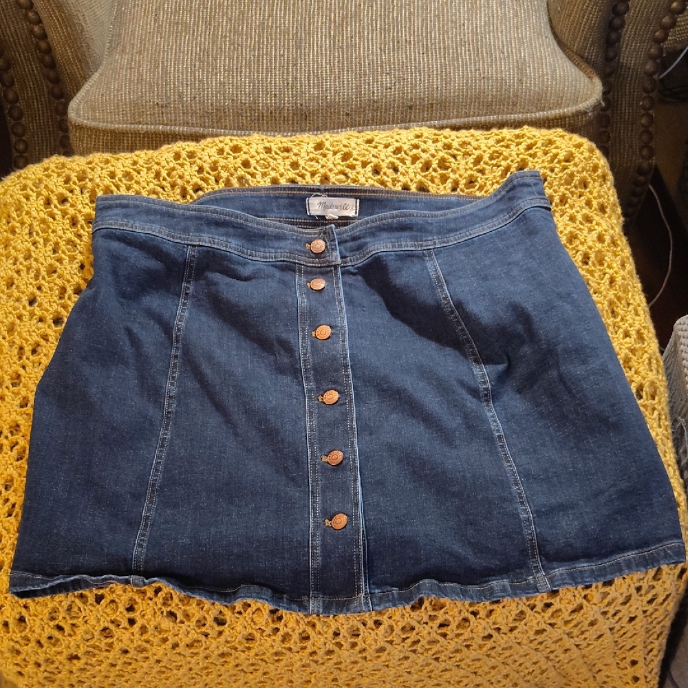 Madewell Dark Blue A-Line Denim Skirt with Buttons